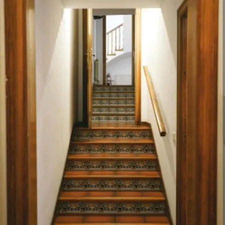 Villa Les Canyes Cottage, Private