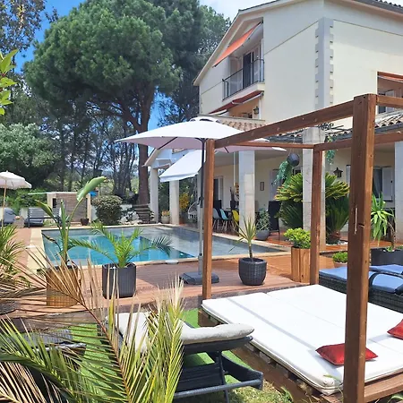 Les Canyes Cottage, Private Villa *