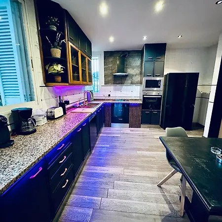 Villa Les Canyes Cottage, Private *