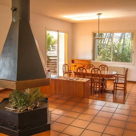 Les Canyes Cottage, Private Villa *