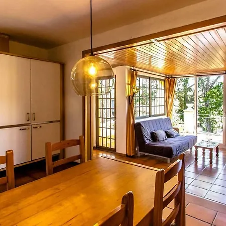 Les Canyes Cottage, Private Villa Piera